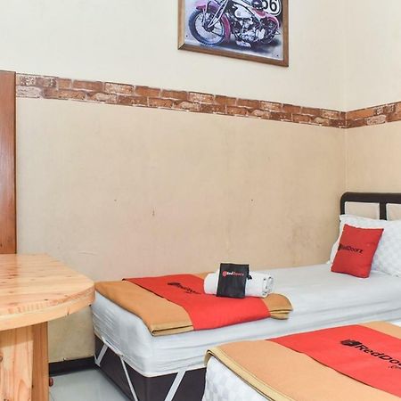 Reddoorz At Omah Wetan Sawojajar Malang Hotell Eksteriør bilde