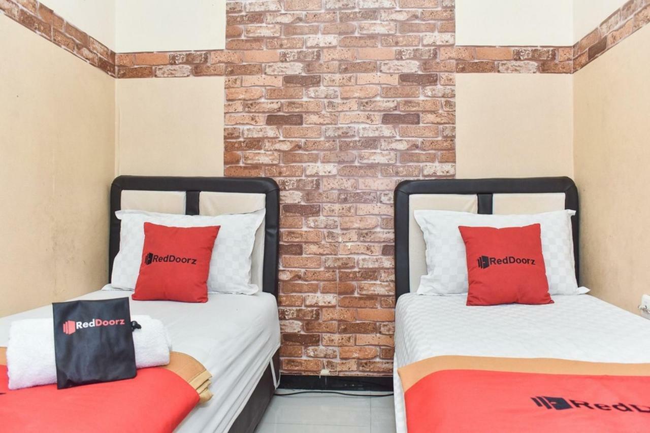 Reddoorz At Omah Wetan Sawojajar Malang Hotell Eksteriør bilde